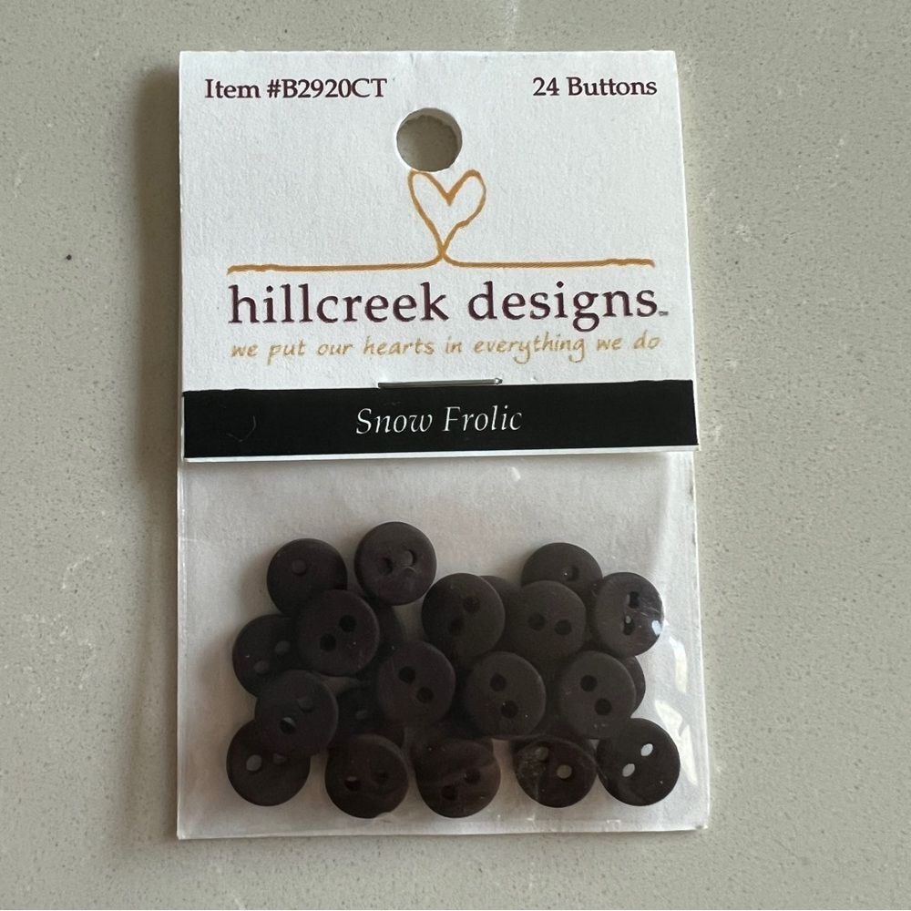 5/$20 Buttons Hillcreek Designs Hand-Dyed 24 Count Item #B2920CT "Snow Frolic"